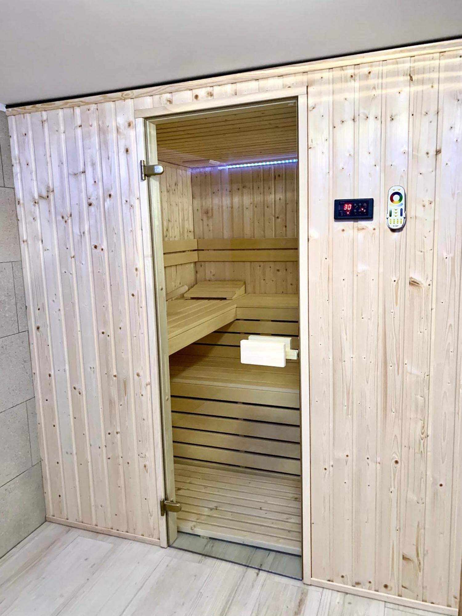 Domek Monte Black Z Jacuzzi I Sauna Finska Stronie Śląskie Екстериор снимка